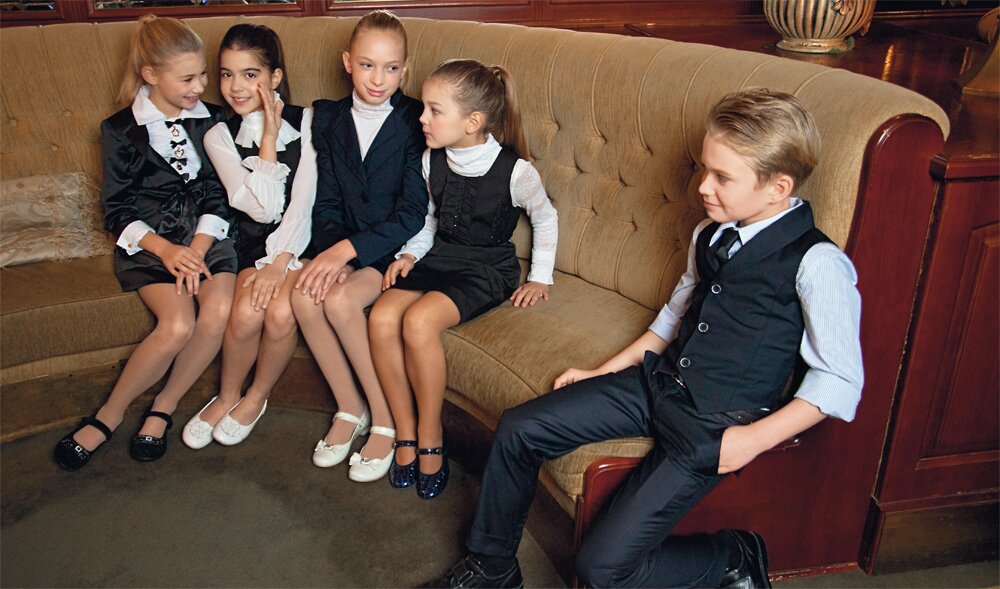 �� ���� (����� �������): ����, �����, ��������, �����, ������. ��� ���� � ����� ����������� �������� ����� De Salitto.